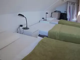 Julmodels Bedroom-D4's Live Sex Cam Show