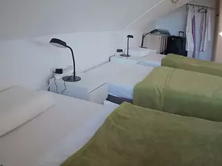 Julmodels Bedroom-D4's Live Sex Cam Show