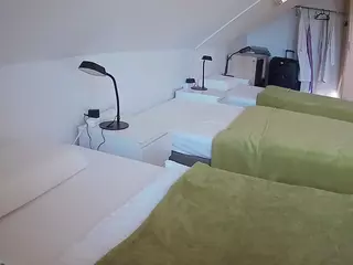 Julmodels Bedroom-D4's Live Sex Cam Show