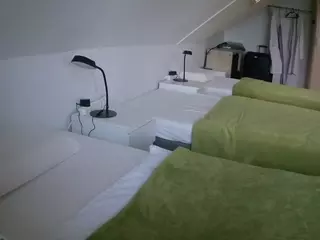 Julmodels Bedroom-D4's Live Sex Cam Show