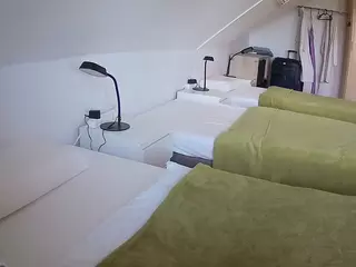 Julmodels Bedroom-D4's Live Sex Cam Show