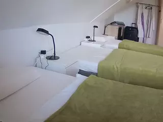 Julmodels Bedroom-D4's Live Sex Cam Show