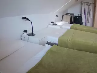Julmodels Bedroom-D4's Live Sex Cam Show