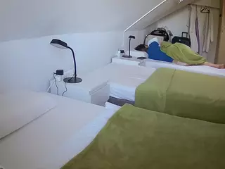 Julmodels Bedroom-D4's Live Sex Cam Show