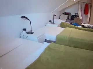 Julmodels Bedroom-D4's Live Sex Cam Show