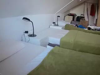 Julmodels Bedroom-D4's Live Sex Cam Show