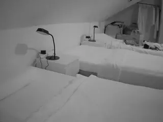 Julmodels Bedroom-D4's Live Sex Cam Show