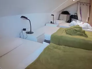 Julmodels Bedroom-D4's Live Sex Cam Show