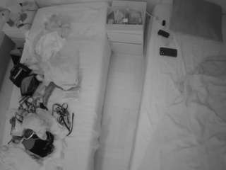 camsoda voyeurcam-julmodels-bed-5