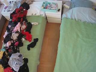 camsoda voyeurcam-julmodels-bed-5