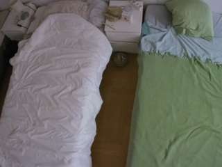 voyeurcam-julmodels-bed-5