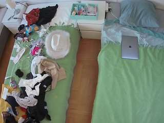 voyeurcam-julmodels-bed-5