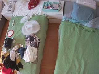 voyeurcam-julmodels-bed-5 Cam Models camsoda