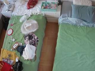 voyeurcam-julmodels-bed-5 Xcams Models camsoda