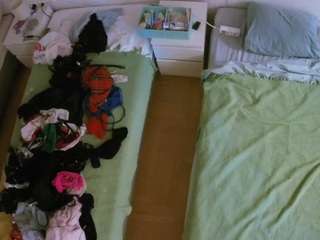 voyeurcam-julmodels-bed-5 Live Nude Cam Models camsoda