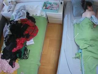 voyeurcam-julmodels-bed-5 Best Cam Models camsoda