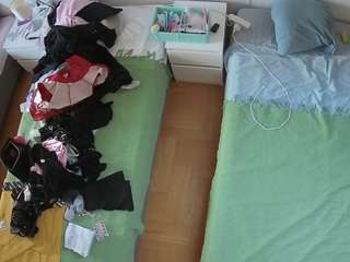 camsoda voyeurcam-julmodels-bed-5