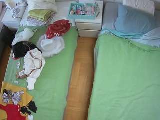 camsoda voyeurcam-julmodels-bed-5