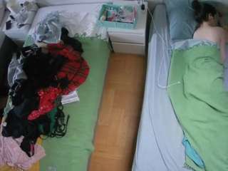 British Cam Models camsoda voyeurcam-julmodels-bed-5