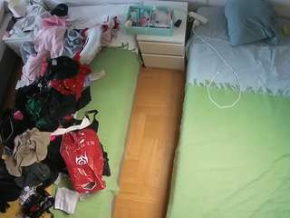 camsoda voyeurcam-julmodels-bed-5