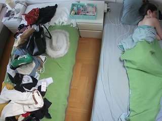 voyeurcam-julmodels-bed-5 Sexcam Models camsoda