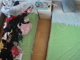 camsoda voyeurcam-julmodels-bed-5