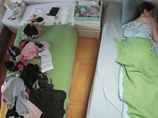 Amatuer Nude Model camsoda voyeurcam-julmodels-bed-5