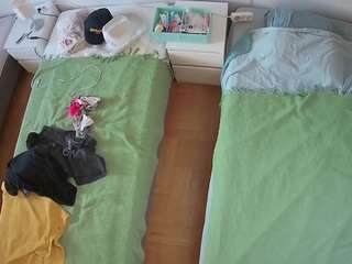 camsoda voyeurcam-julmodels-bed-5