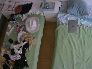 camsoda voyeurcam-julmodels-bed-5