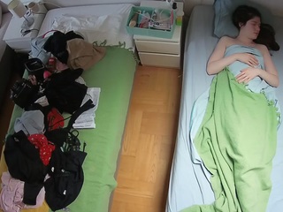 Voyeurcam camsoda voyeurcam-julmodels-bed-5