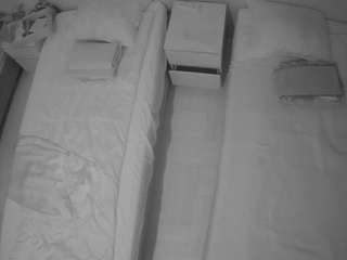 voyeurcam-julmodels-bed-5 camsoda Joi Cams 