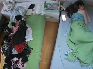 Lucydoll camsoda voyeurcam-julmodels-bed-5