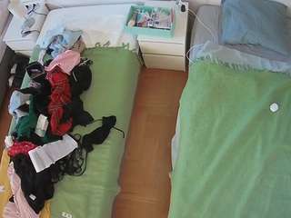 Cam Voyeur House camsoda voyeurcam-julmodels-bed-5