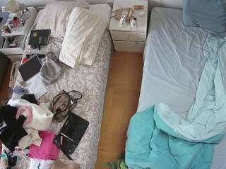 Asian Cam Models camsoda voyeurcam-julmodels-bed-5