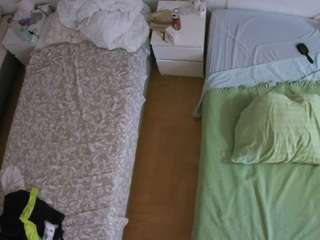 Teenage Nude Model camsoda voyeurcam-julmodels-bed-5