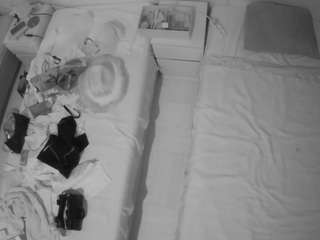 British Cam Models camsoda voyeurcam-julmodels-bed-5