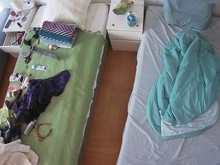 Bbw Cam Model camsoda voyeurcam-julmodels-bed-5