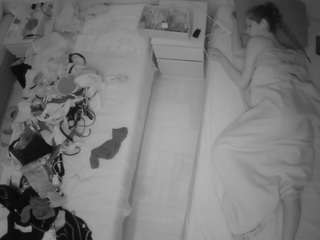 House Reallifecam camsoda voyeurcam-julmodels-bed-5