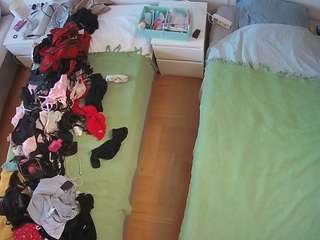 Rouus95 camsoda voyeurcam-julmodels-bed-5