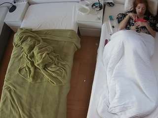 voyeurcam-julmodels-bed-5