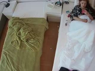 voyeurcam-julmodels-bed-5