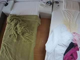 voyeurcam-julmodels-bed-5 from CamSoda