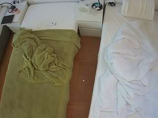 voyeurcam-julmodels-bed-5