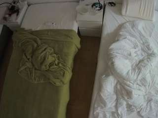 voyeurcam-julmodels-bed-5
