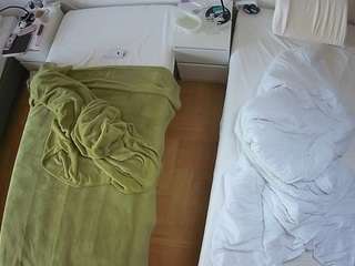 voyeurcam-julmodels-bed-5