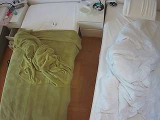voyeurcam-julmodels-bed-5 Thumb Image