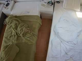 voyeurcam-julmodels-bed-5