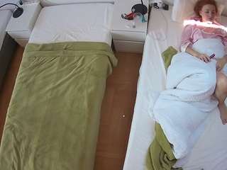 voyeurcam-julmodels-bed-5