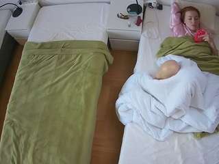 voyeurcam-julmodels-bed-5