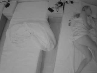 voyeurcam-julmod... Live Webcam on CamSoda